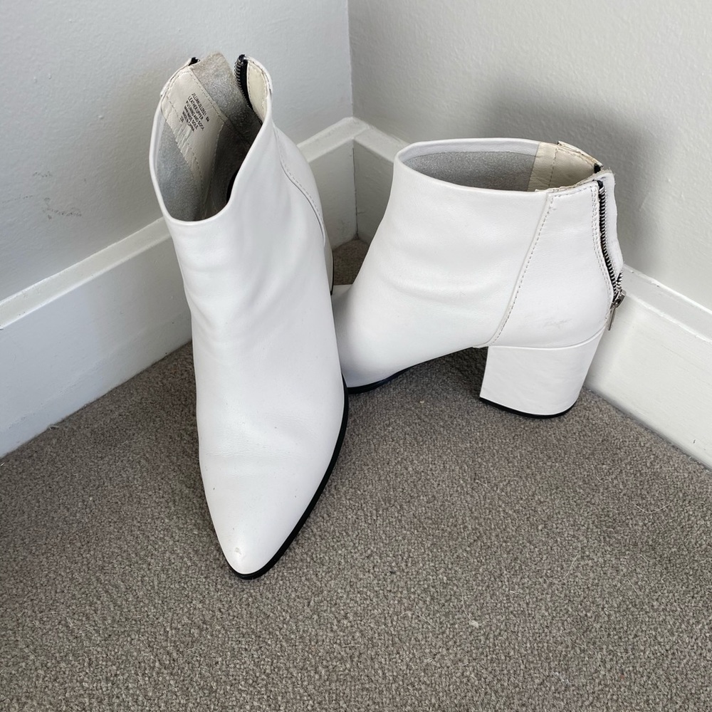 Steve Madden white leather booties